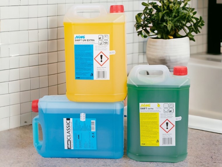 Swing cleaning products