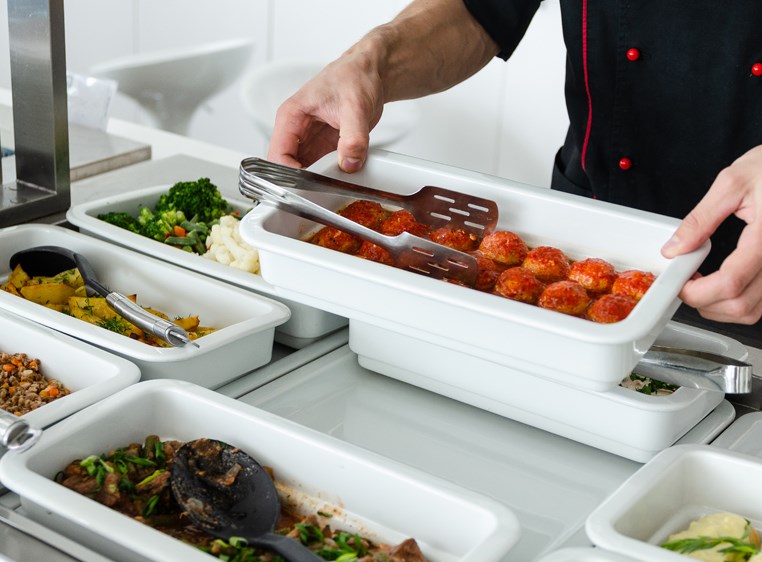 Porcelain dinnerware