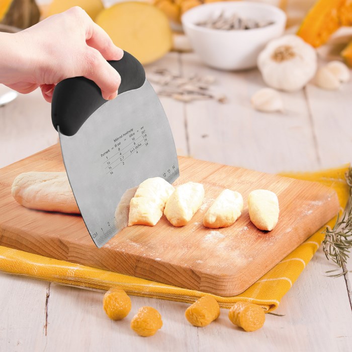 pizza cutter